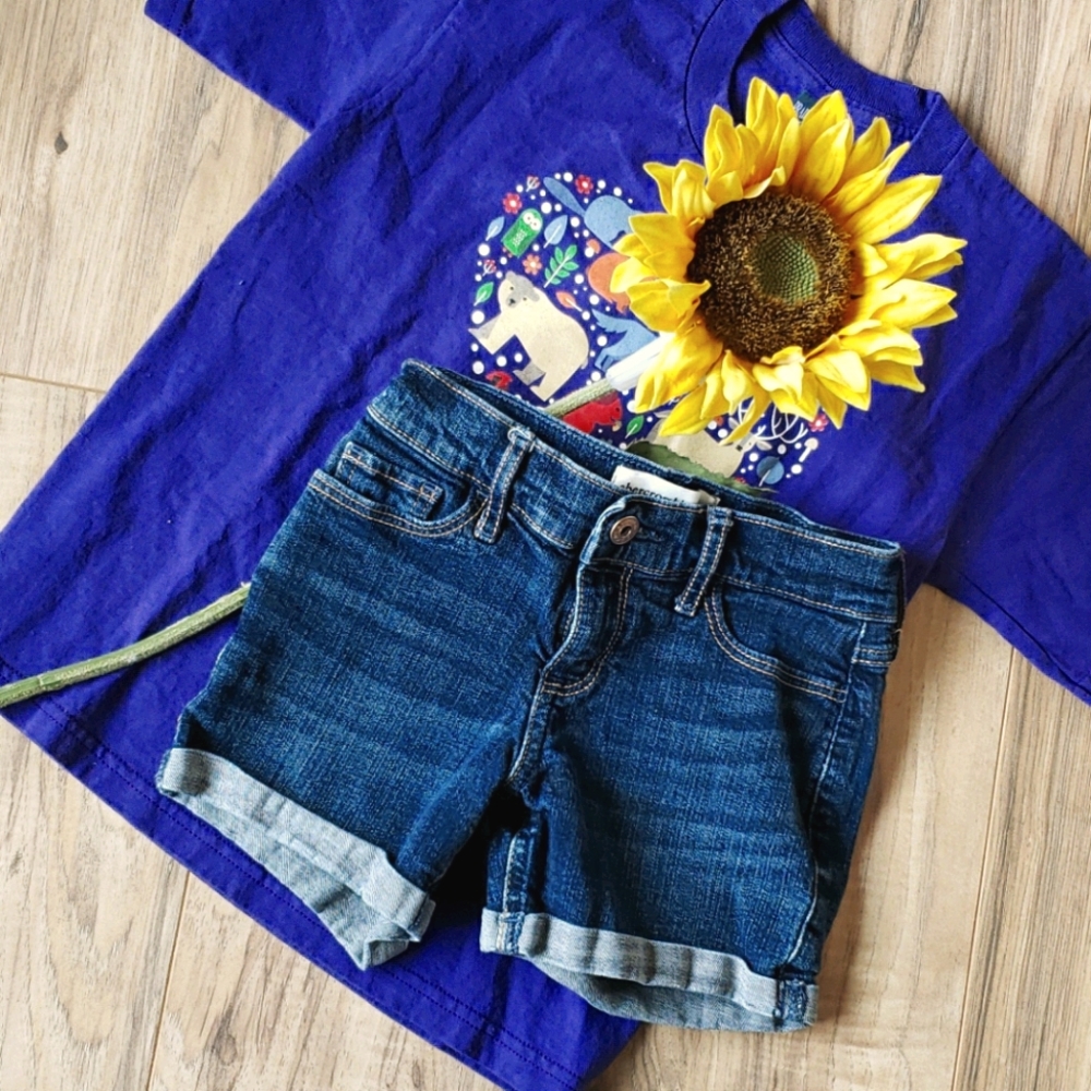 Girls jean shorts size 9/10